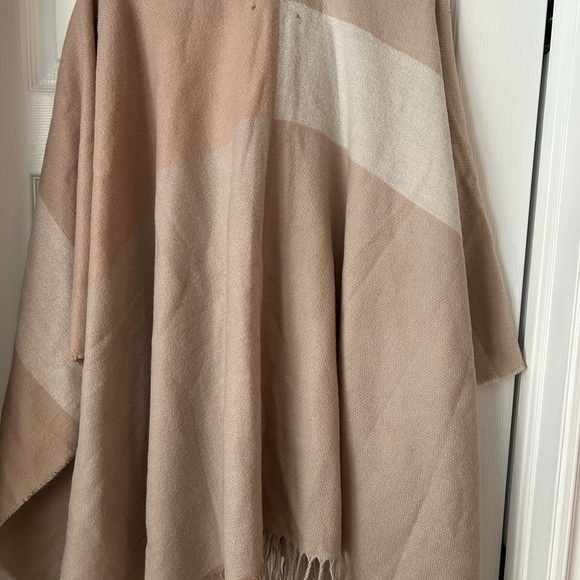 Soia & Kyo Tan and Cream Striped Shawl - Picture 2 of 7